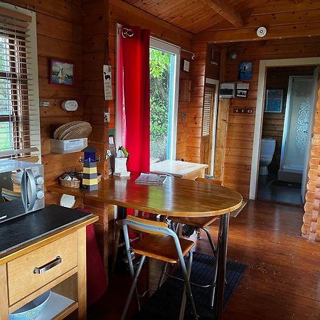 Tudor Lodge With Pool & Bbq Cabin Liskeard Exterior photo