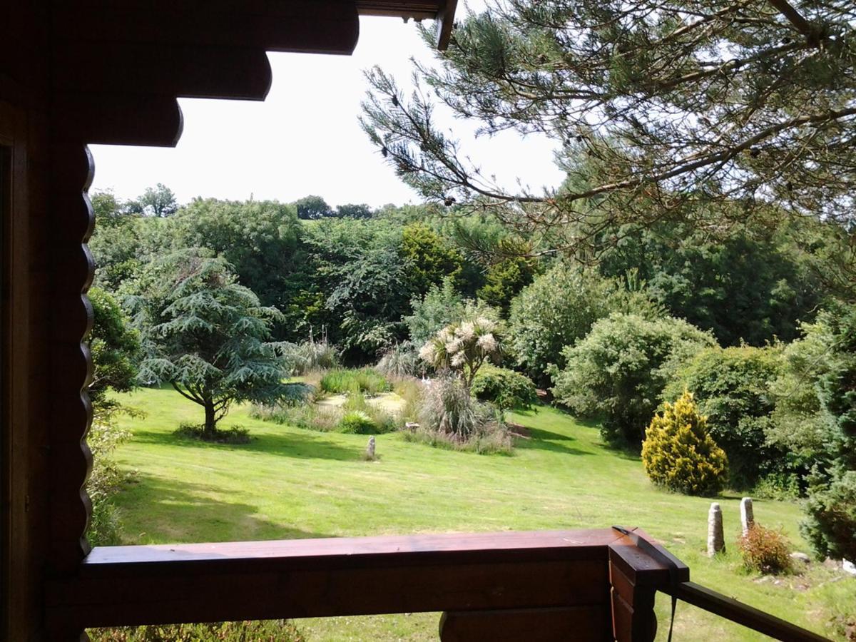 Tudor Lodge With Pool & Bbq Cabin Liskeard Exterior photo